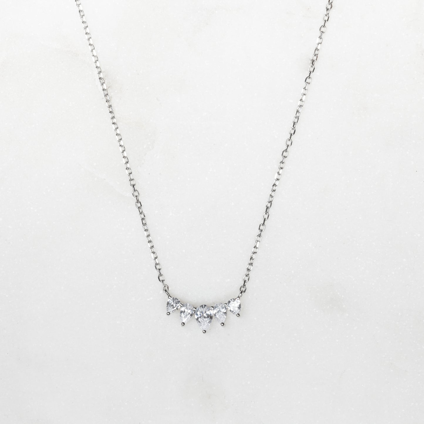 Collier CLARA