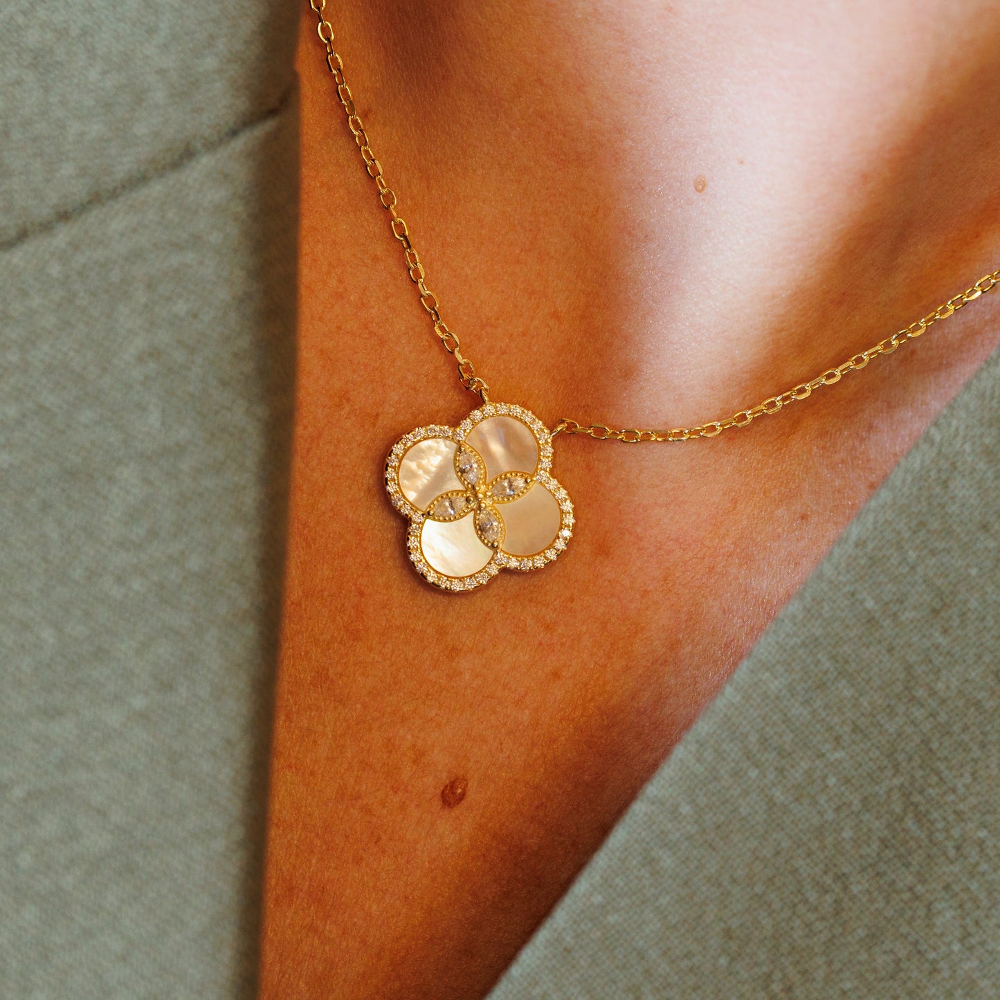 Collier EMMA